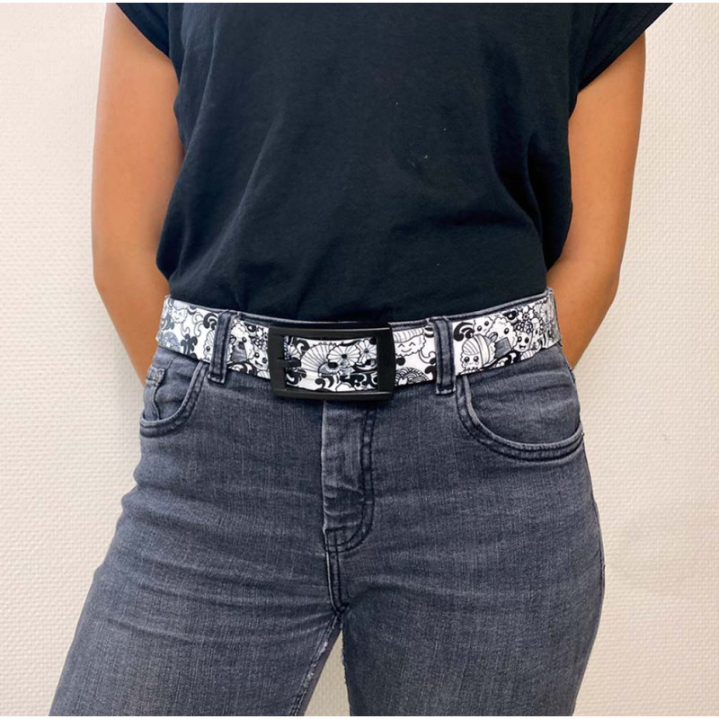 B&W suhsis Belt in collaboration with french illustrator Ludivine Nicaud