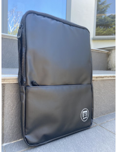 The Black Connectée M Laptop Cover