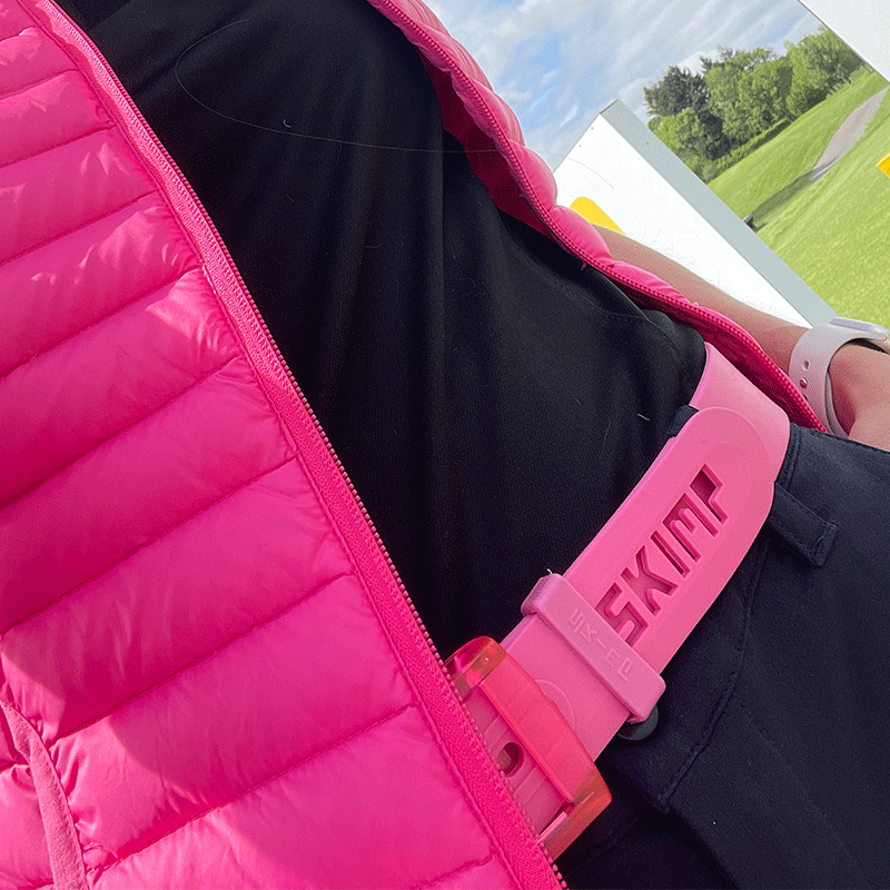 ceinture portée femme fuschia