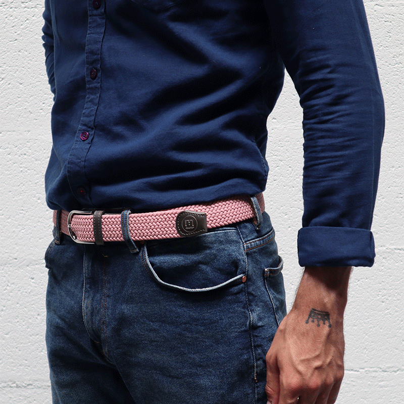 ceinture homme tressée l'aventurière rose pâle portée