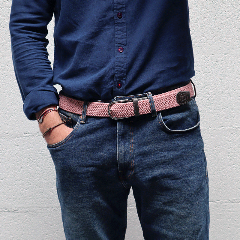 ceinture unisexe tressée l'aventurière rose pâle portée