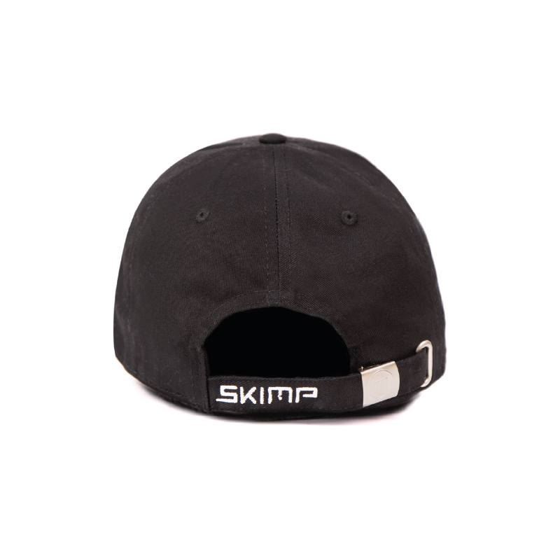 casquette noire de dos