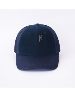 patch peace sur casquette bleu marine
