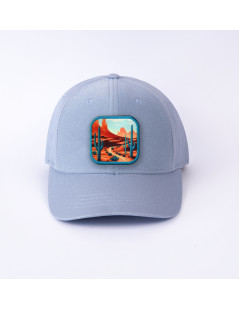 patch desert sur casquette bleu ciel