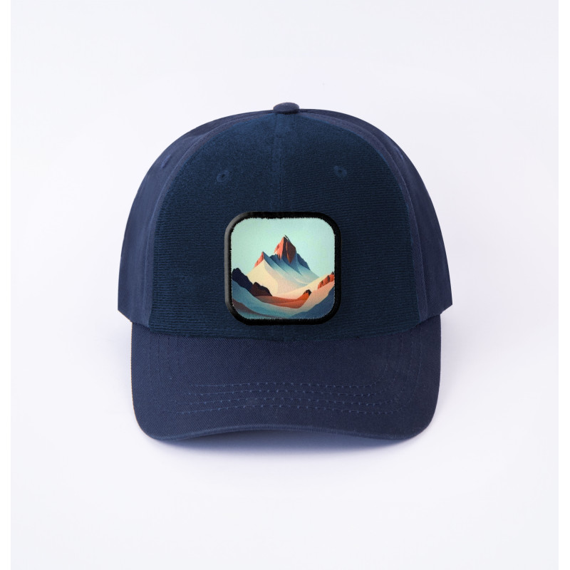 patch moutain sur casquette bleu marine