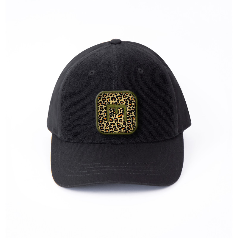 patch panthere sur casquette noire